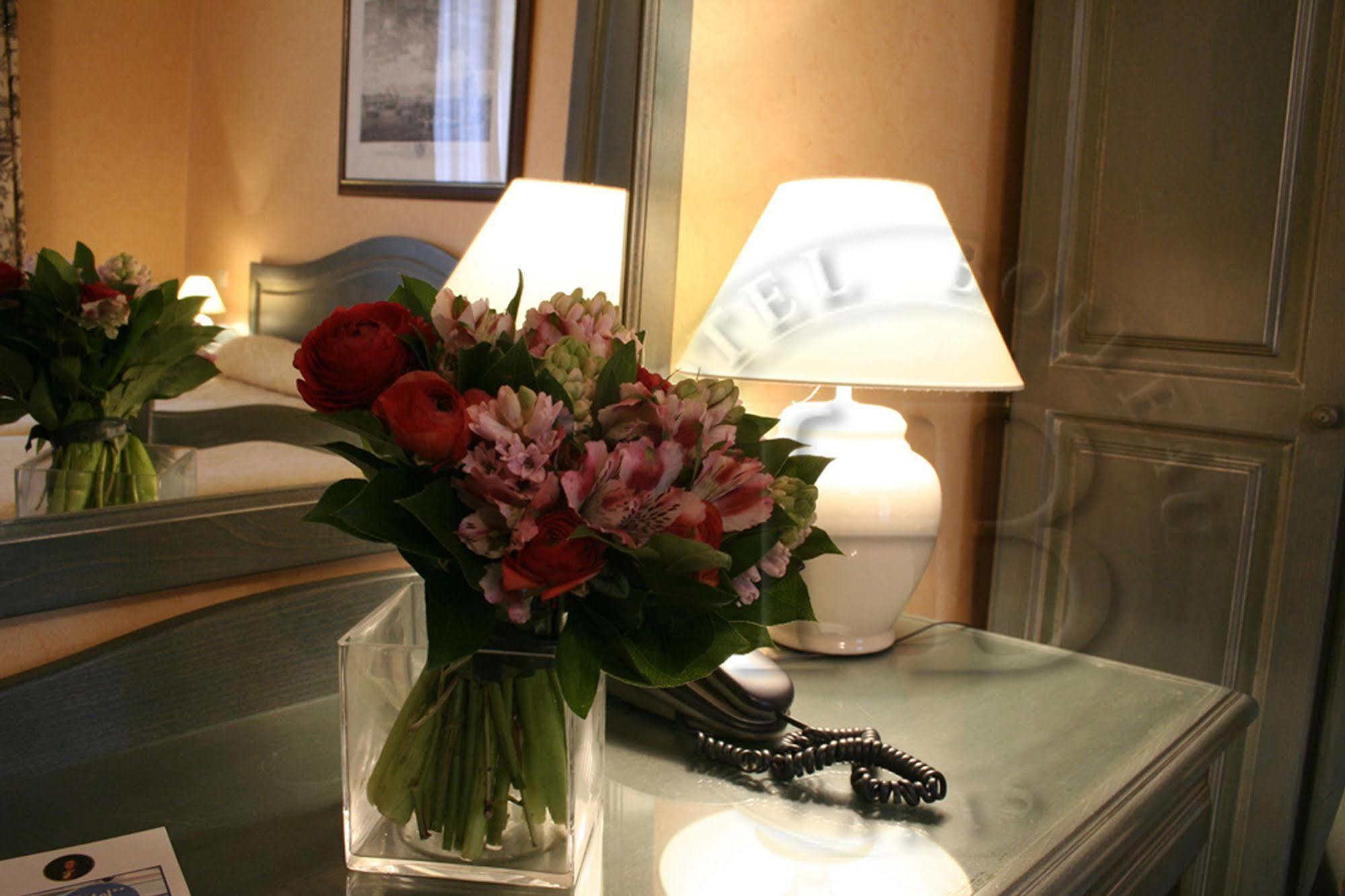Hotel Boileau 파리 외부 사진