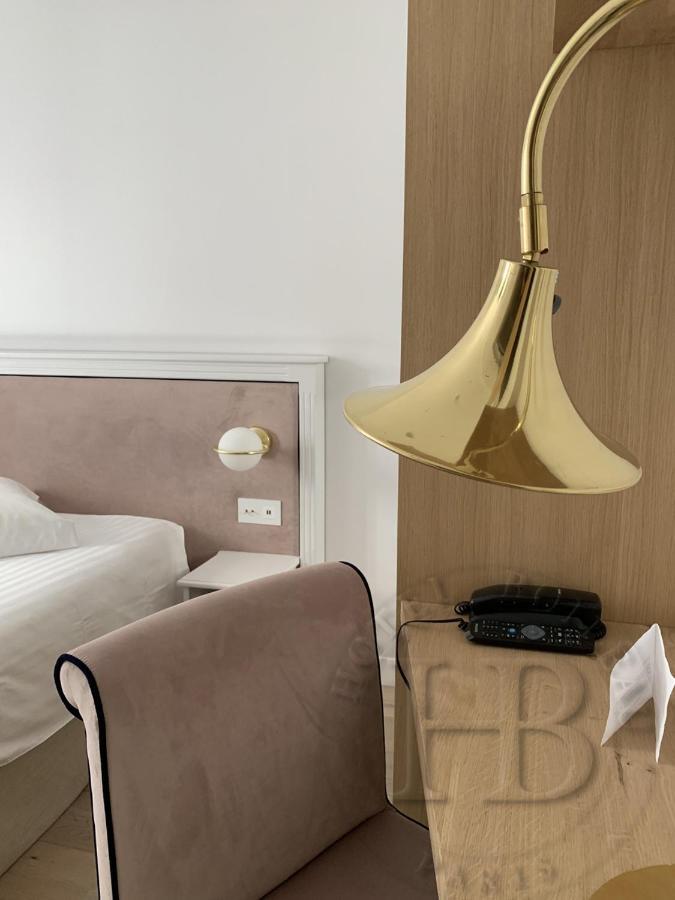 Hotel Boileau 파리 외부 사진